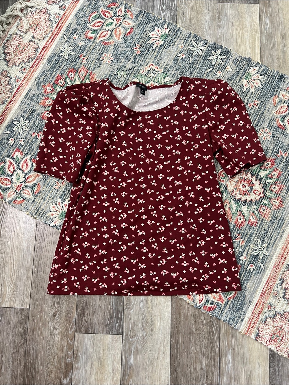 Ann Taylor floral puff sleeve blouse